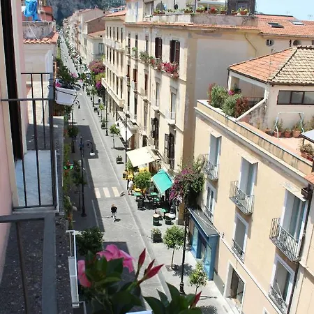 Oda ve Kahvaltı Margio House 4*