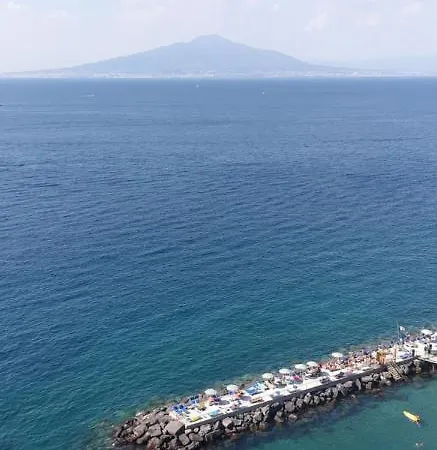 Margio House Bed and Breakfast Σορέντο